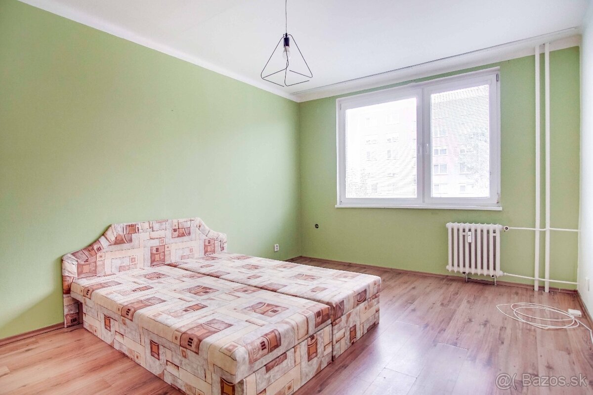 1-izbový byt blízko stanice, Nové Zámky – 35,87m2 - 5