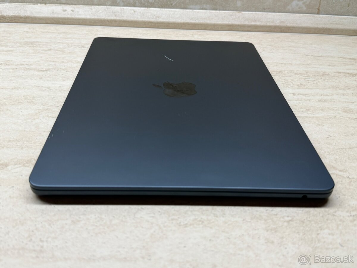 Apple MacBook Air 13,6" (2022) / M2 / 8GB / 512GB - 5