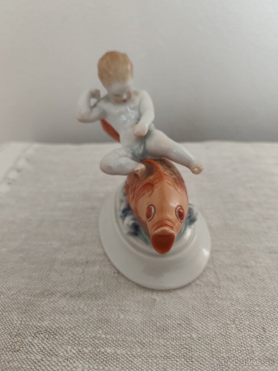 Herend chlapec na rybe porcelánová soška - 5