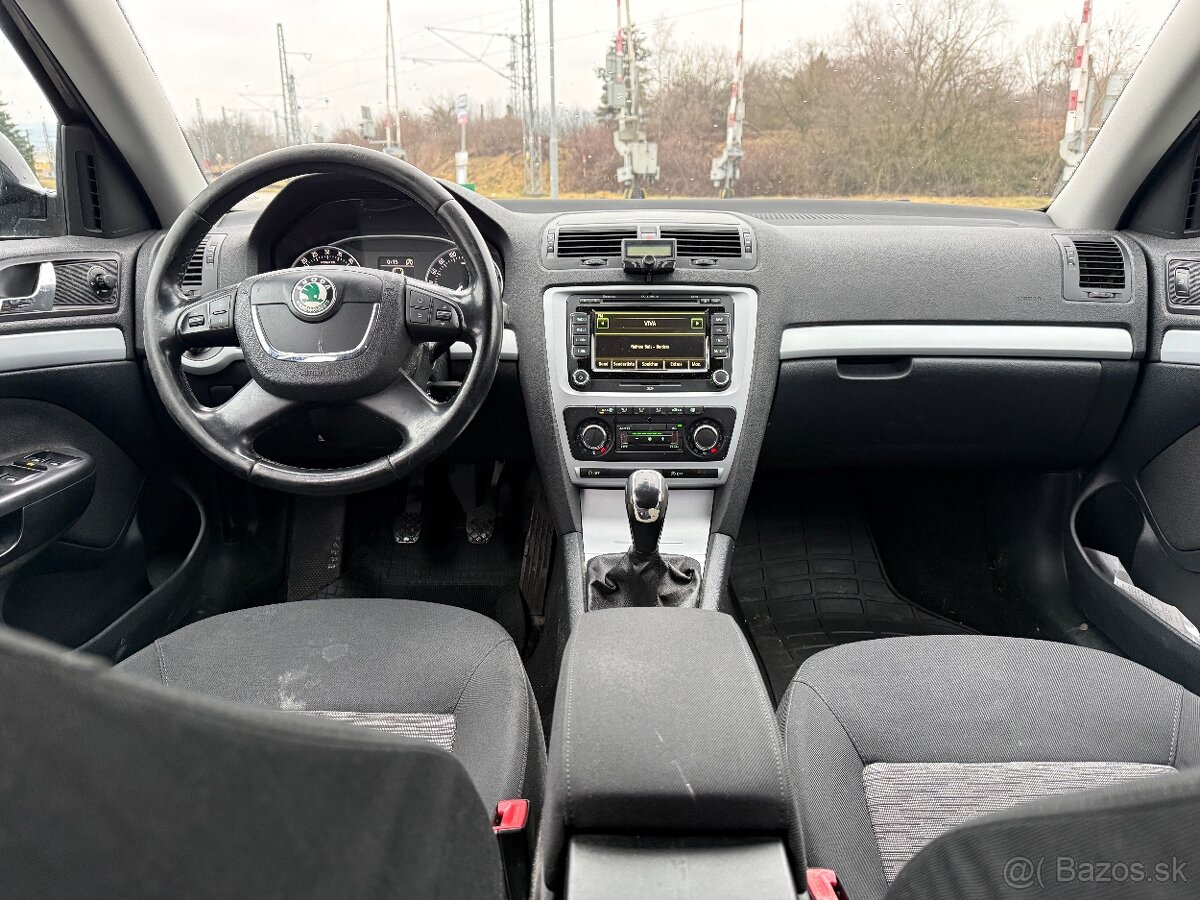 ŠKODA OCTAVIA 1.6TDI COMBI - 5