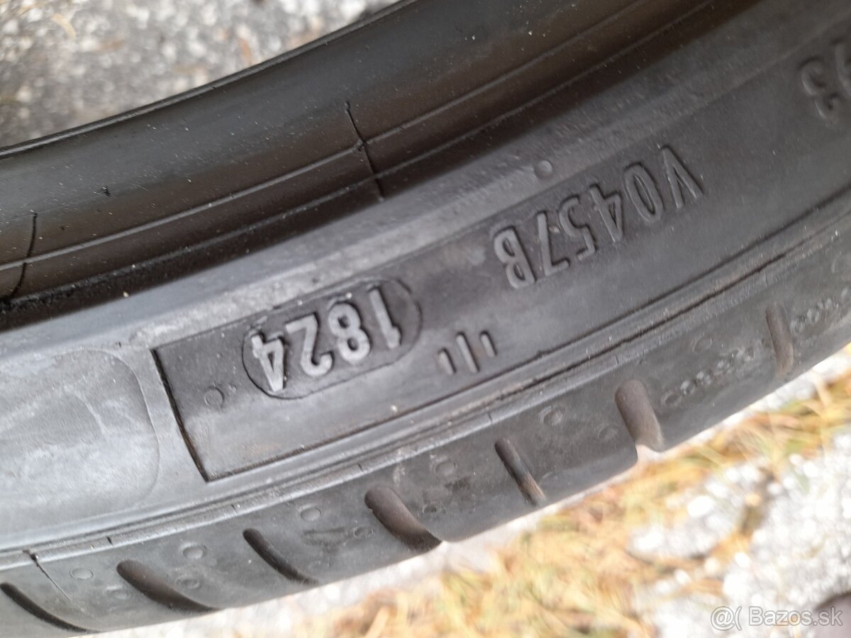 235/35 R19 Pirelli P zero letne - 5