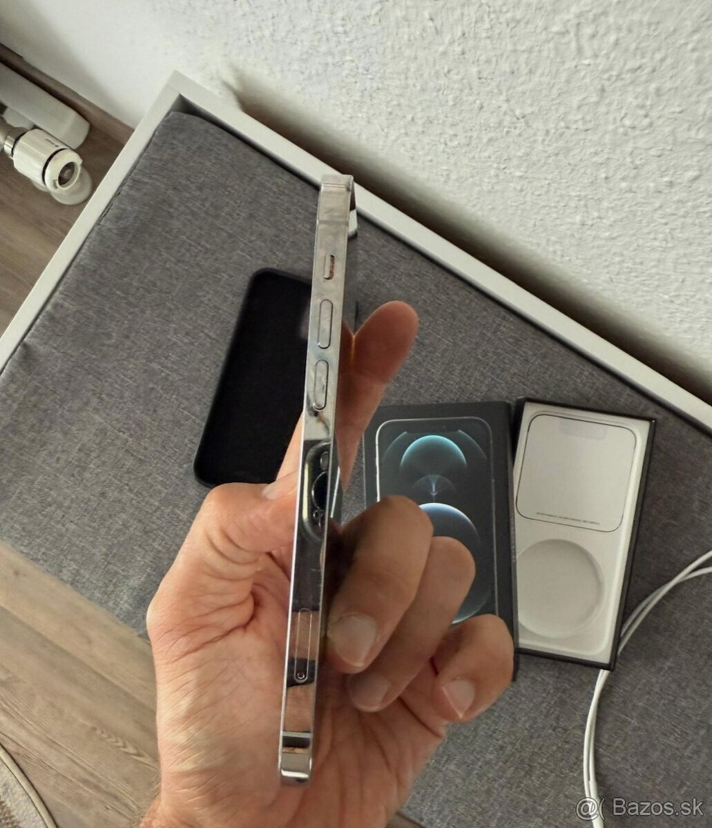 Apple iPhone 12 Pro Silver - 512GB - 5