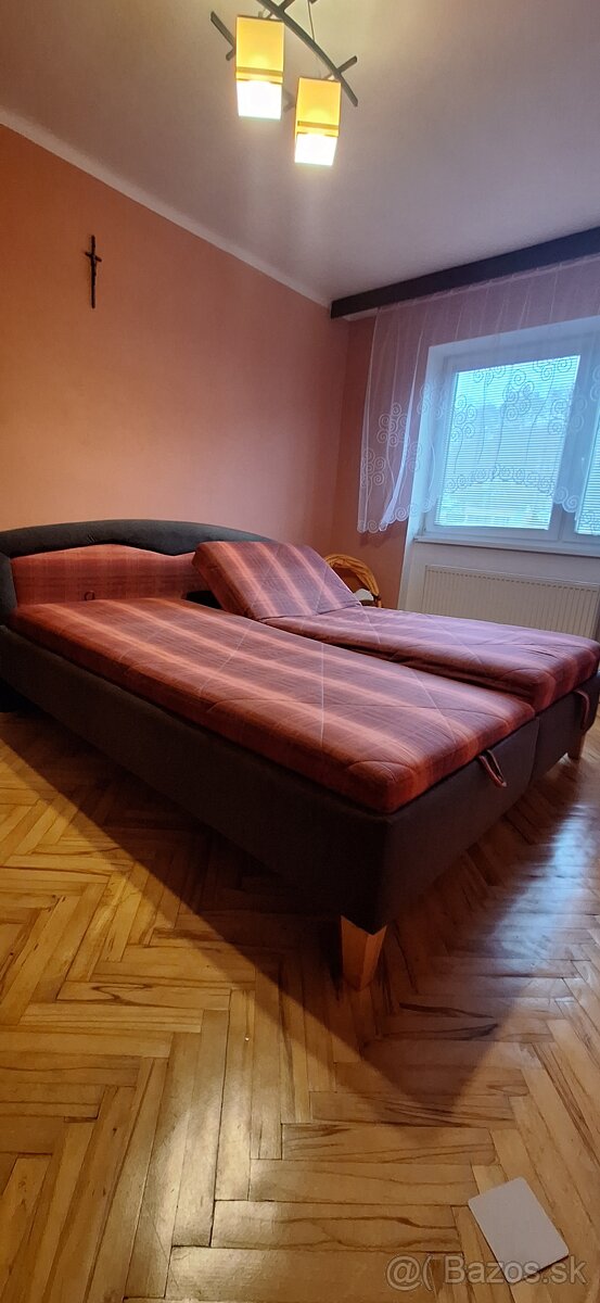 Predám čalúnenú manželskú posteľ - 5