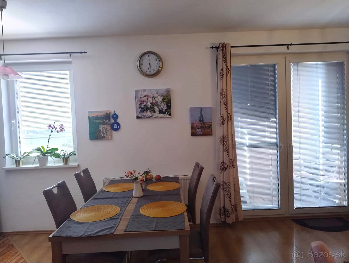 SENEC – NA PREDAJ moderný veľkometrážny 2 izbový byt s loggi - 5