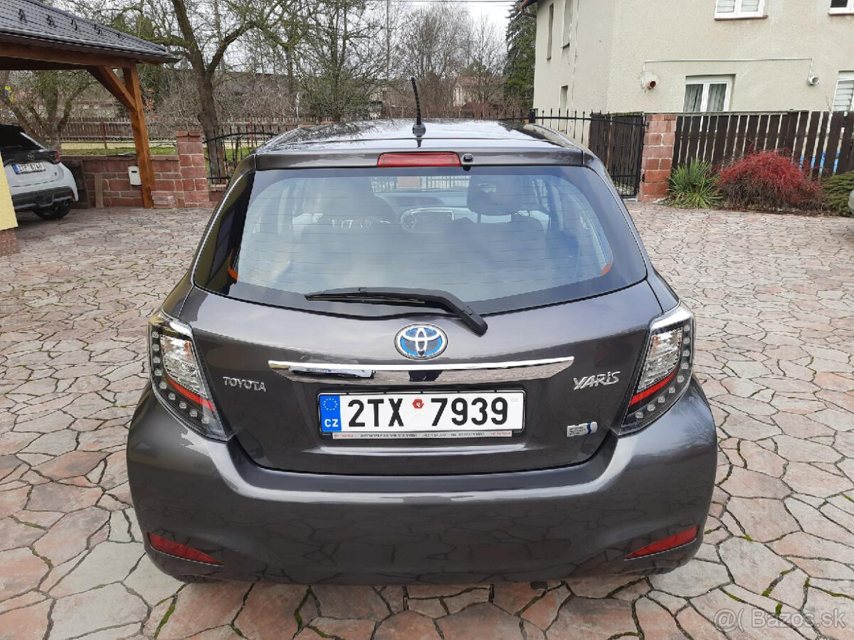 Toyota yaris 1,5 hybrid 11/2013 najeto 35 tis km - 5