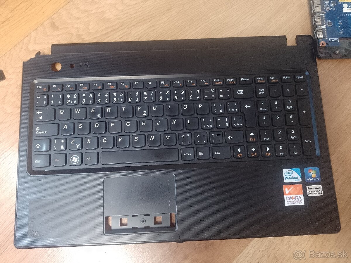 Predam notebook na náhradné diely - 5