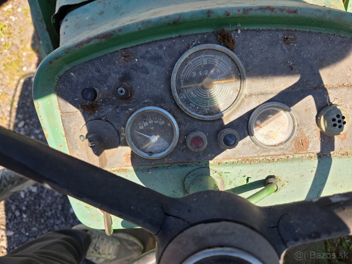 Traktor johndeer - 5