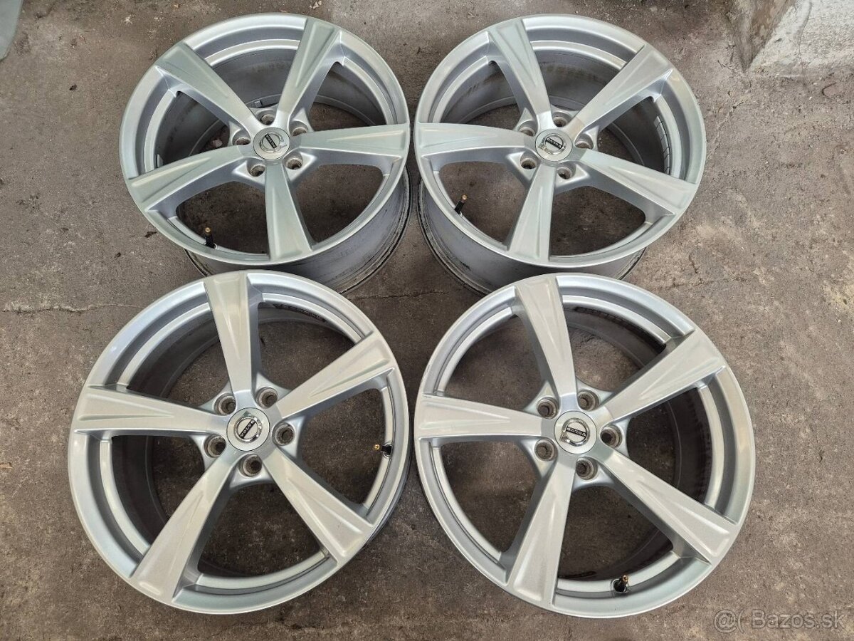 5x108 r18 ET42,5 x 8J elektróny originál VOLVO - 5