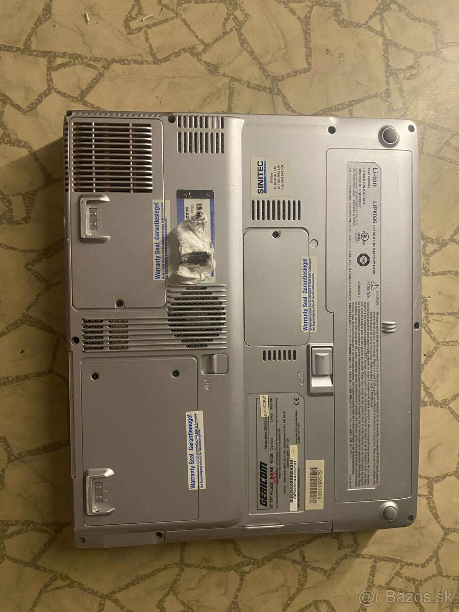 Predám starý notebook gericom laptop 15 tft p4 256 mb ram 40 - 5