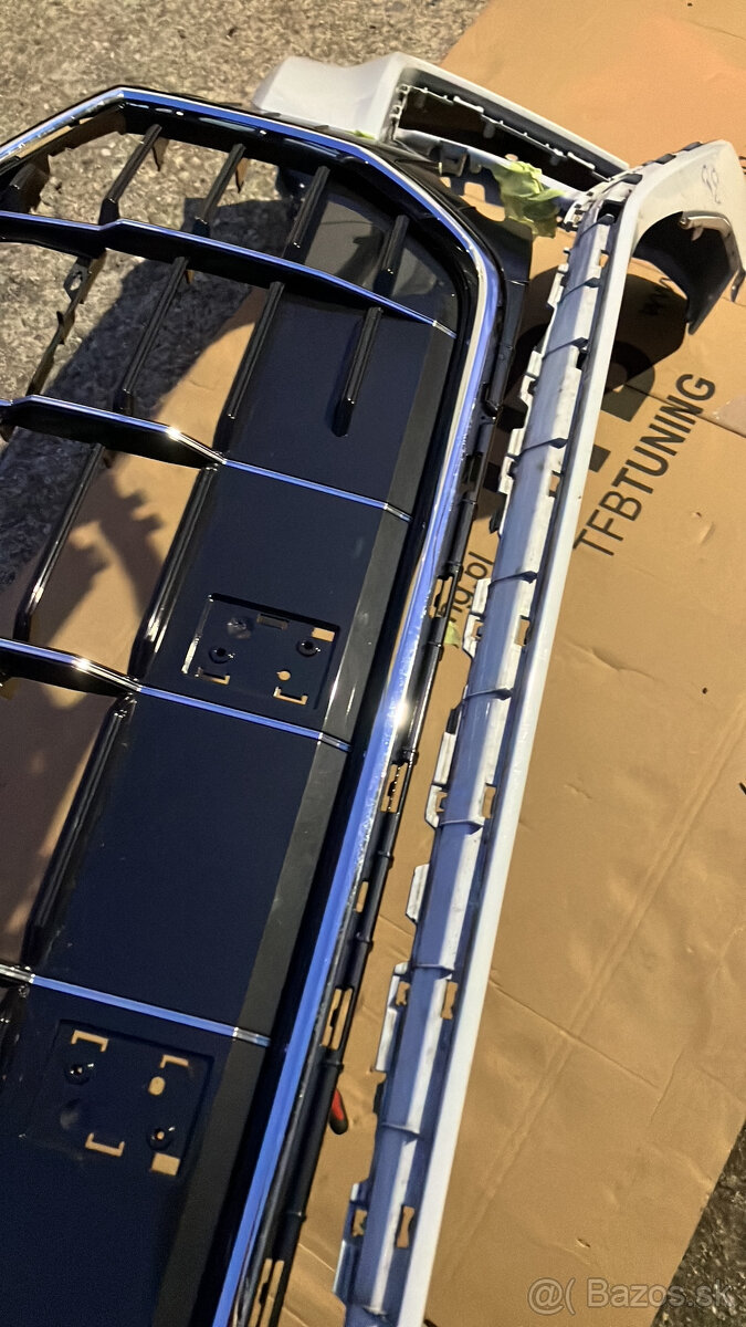 predni naraznik audi q8 bily s-line - 5