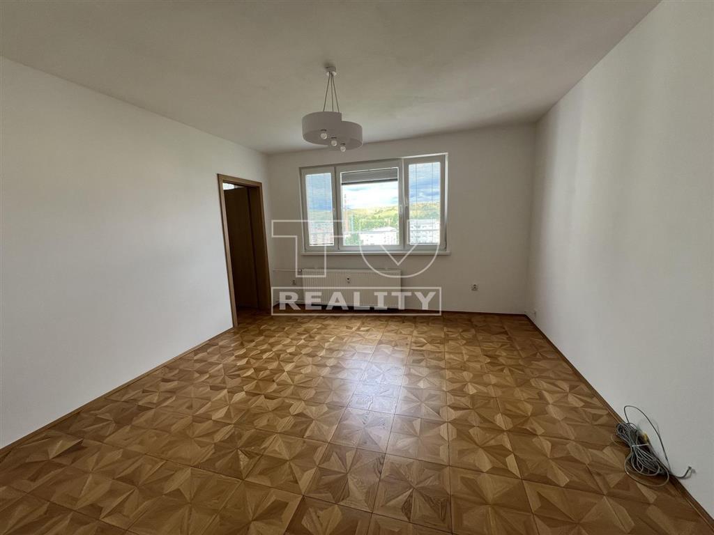 3 izbový byt na predaj na sídlisku Podbreziny. - 5