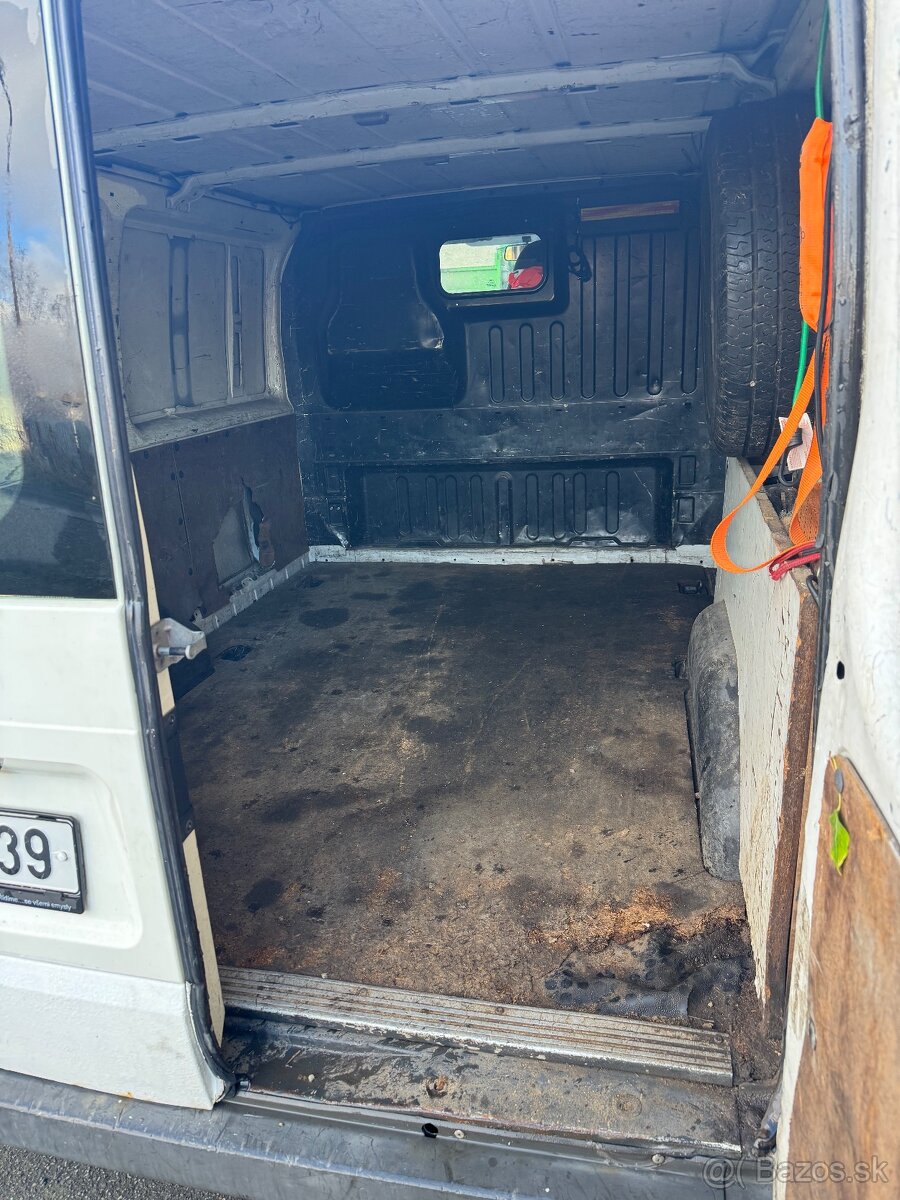Ford Transit 260S - 5