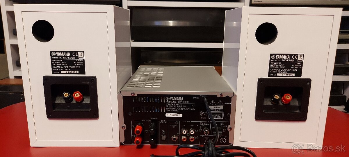 Predám mini systém Yamaha PianoCraft CRXE320 White - 5