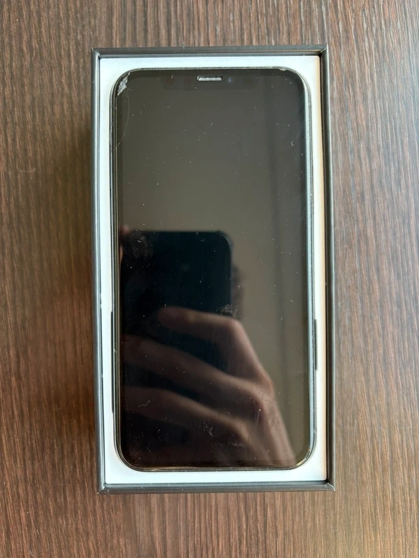 iPhone 11 Pro + Apple Sluchátka EarPods - 5