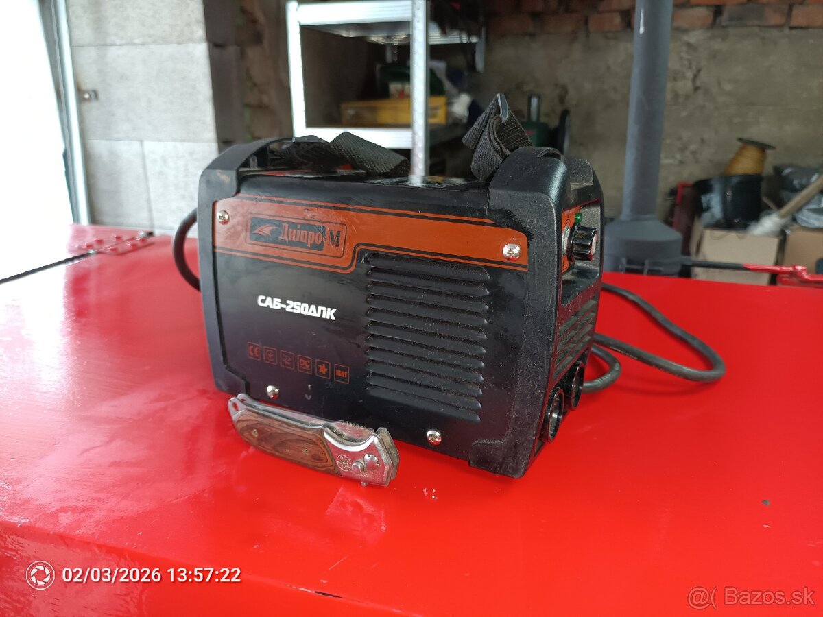 Invertorová zváračka Dnipro M SAB-250DPK - 5