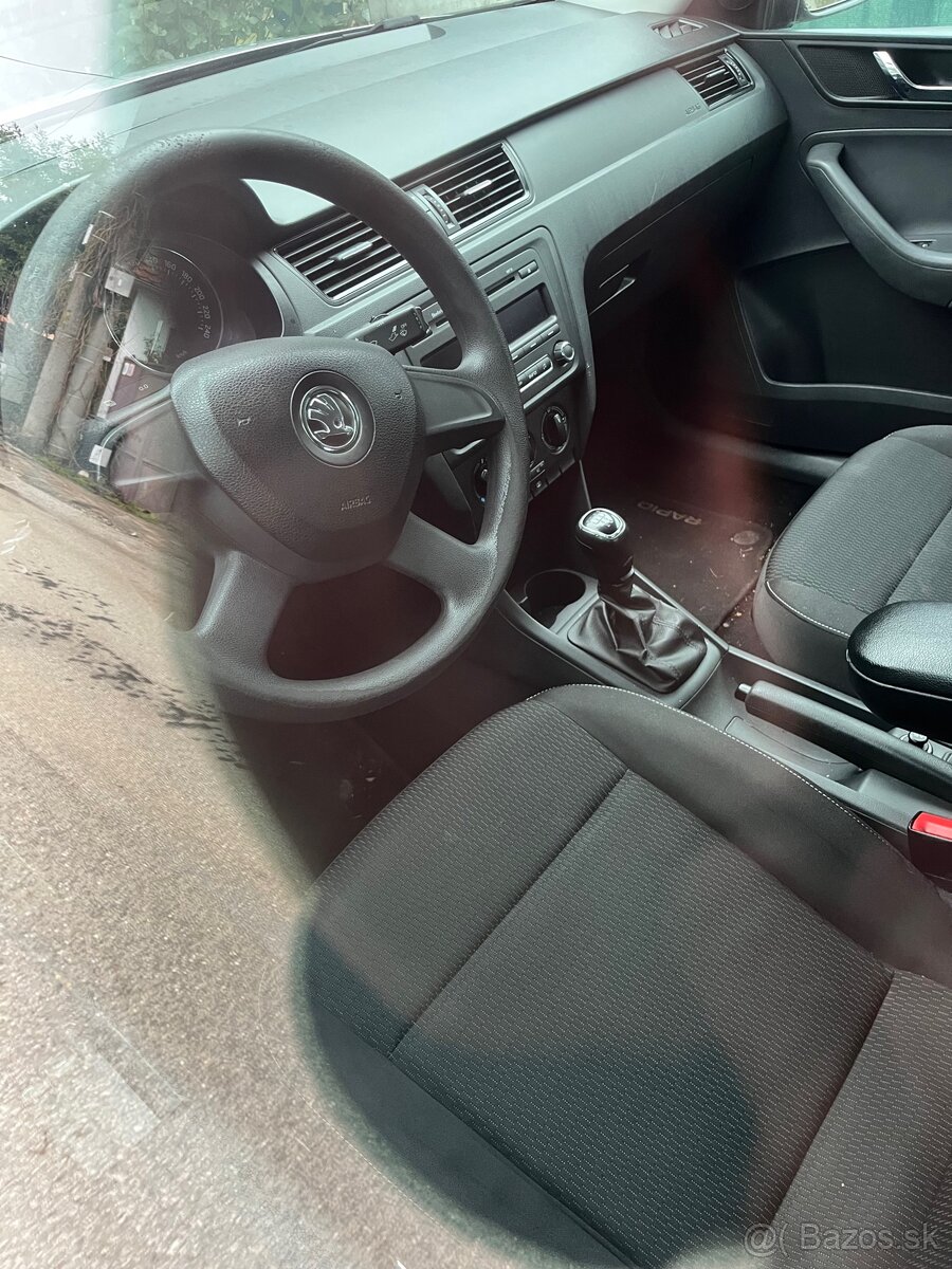 Skoda rapid - 5