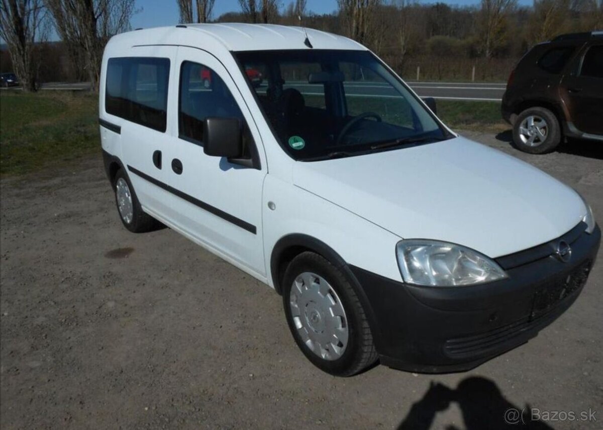 Opel Combo 1,4 66 kW Historie benzín - 5
