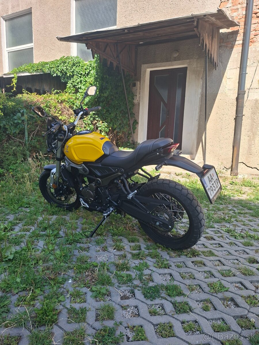 VOGE 300 - 5