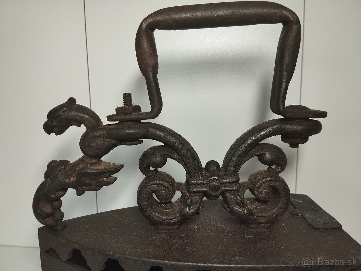 Atypická sběratelská žehlička DRAK s hvězdou - 5