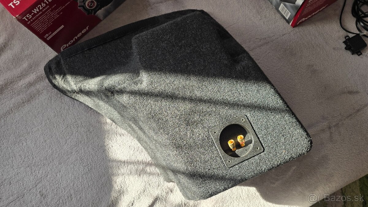 10" Subwofer 300W RMS pre vw passat combi B6, B7 - 5