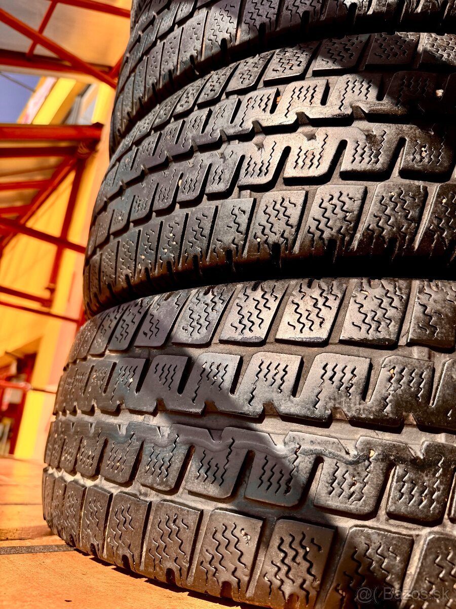 215/65 R16C zimné pneu komplet sada - 5