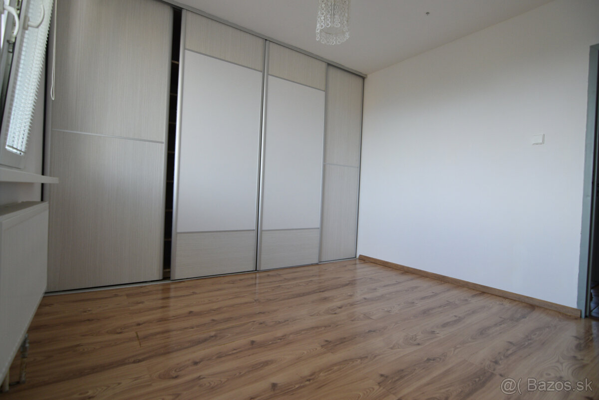 REZERVOVANÉ- na predaj 3 izbový byt v Martine -Košúty 1 - 5