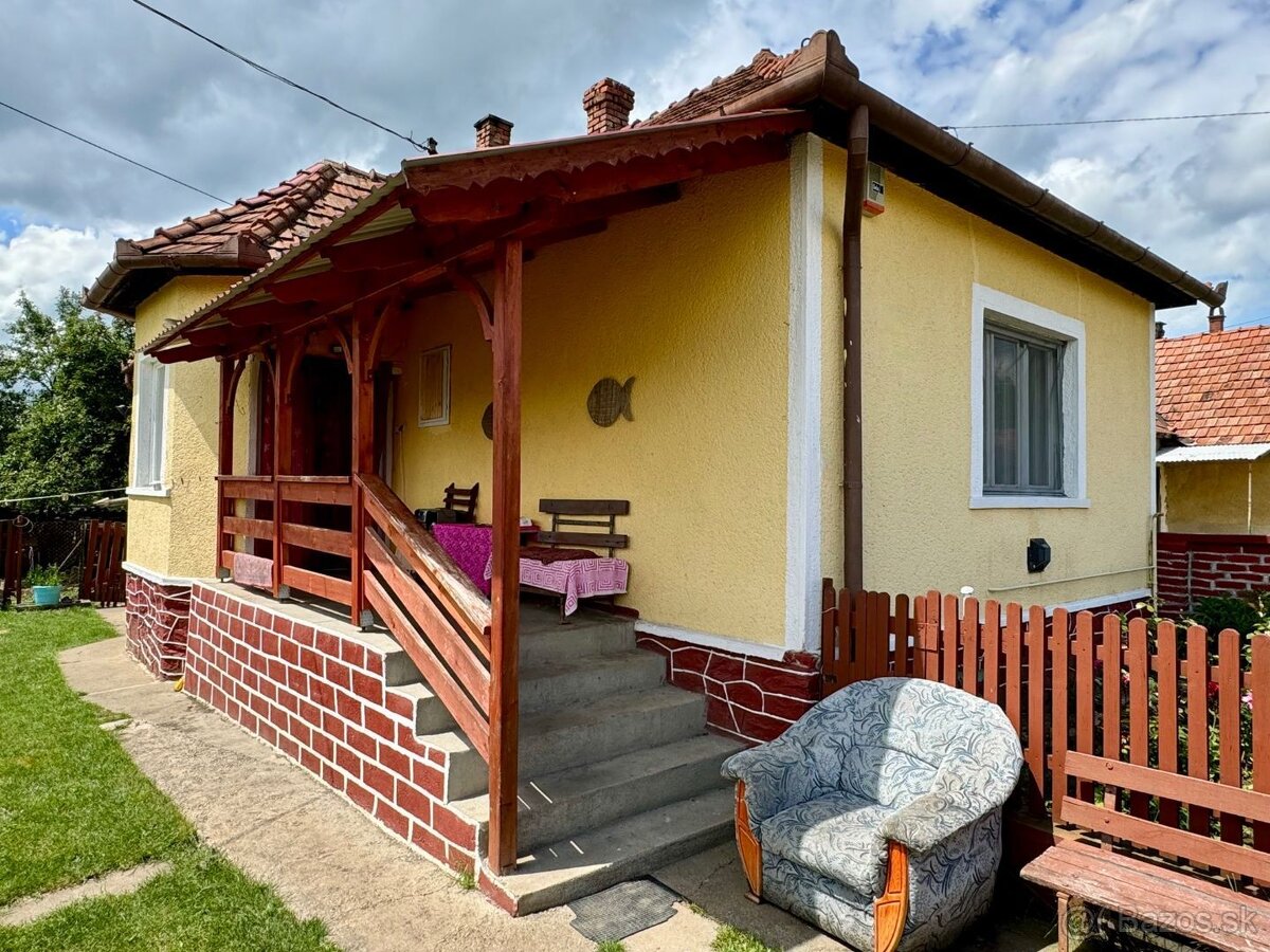 MAĎARSKO - SZENDRO - ZNÍŽENÁ CENA 2 IZBOVÝ RODINNÝ DOM NA T - 5