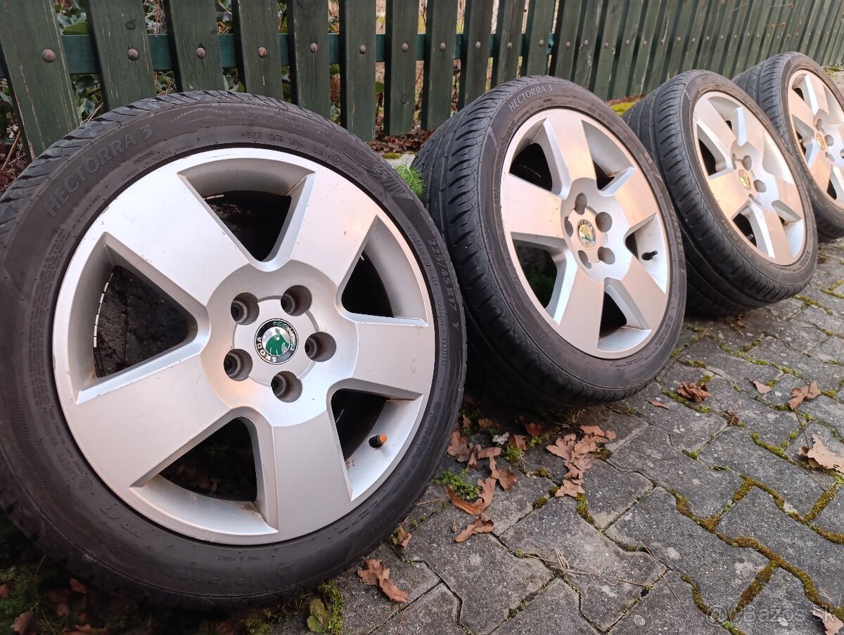 ALU kola Škoda Superb Solid 225/45 R17 - 5