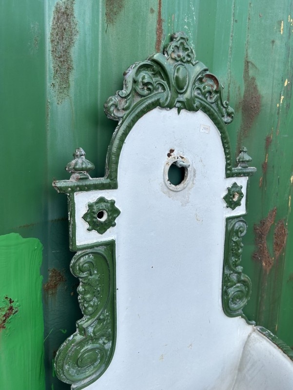 Liatinové nástenné umývadlo - 5