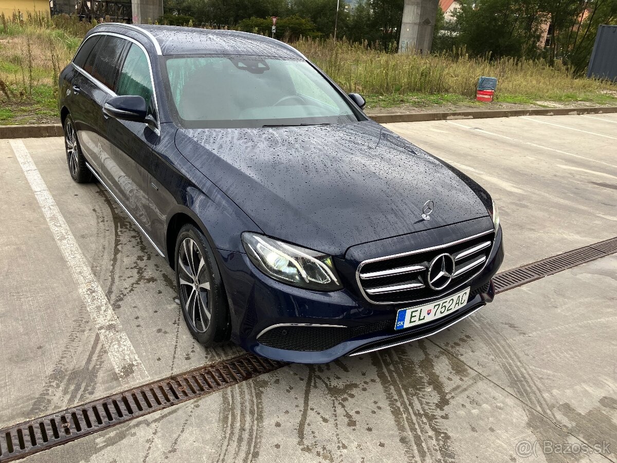 Mercedes E300 DE - 5