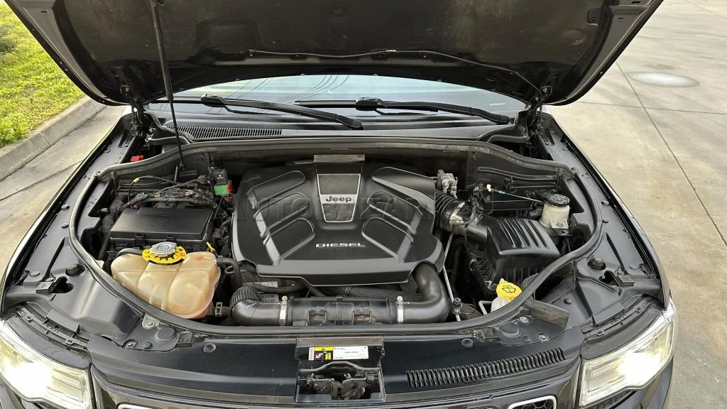 Jeep Grand Cherokee 3.0L V6 (POŠKODENÝ MOTOR)