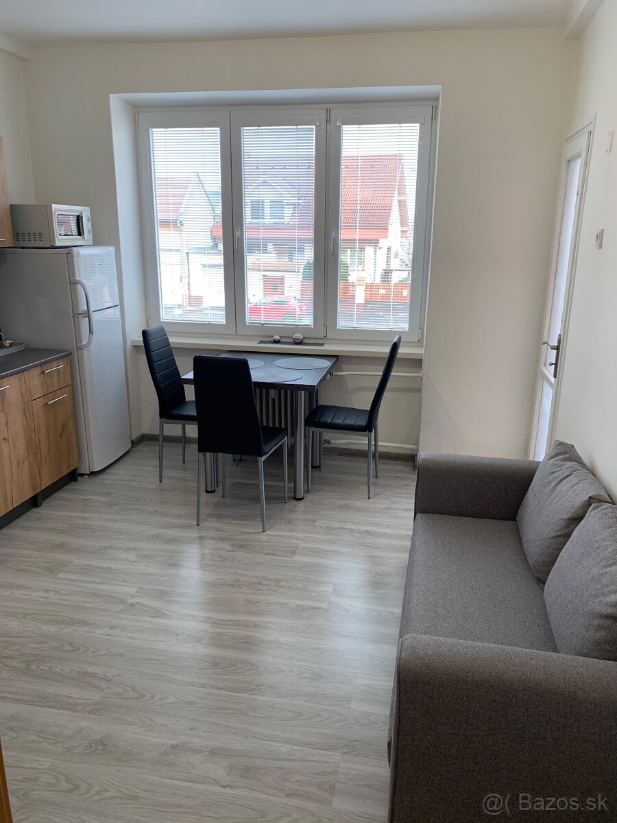 1-izbový byt (44 m²) s balkónom – Erenburgova ulica, Lučenec - 5