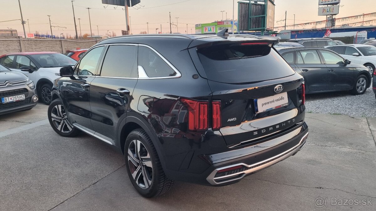 Kia Sorento 1,6 TGDI HEV 132 KW 4x4 AT6 GOLD