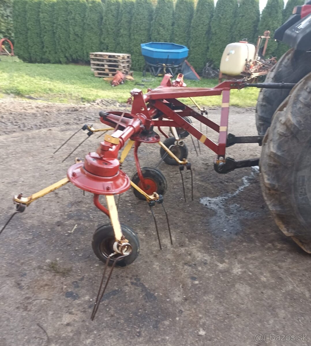 Obracač prevracač Deutz-Fahr KH 4 - 5