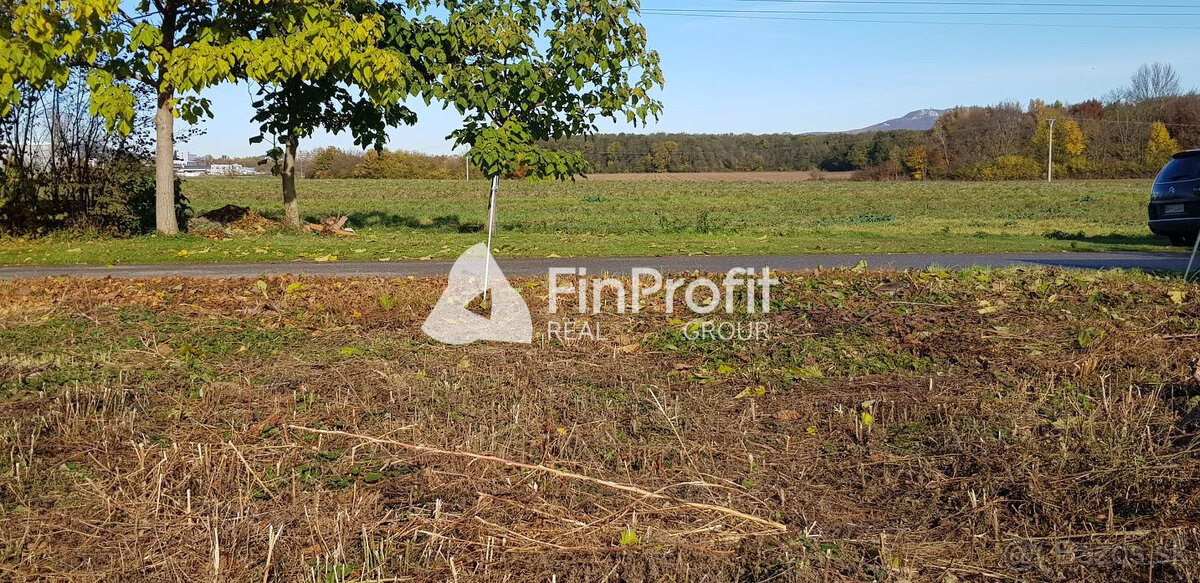 Predám stavebný pozemok v Ivanke pri Nitre 893m2. - 5