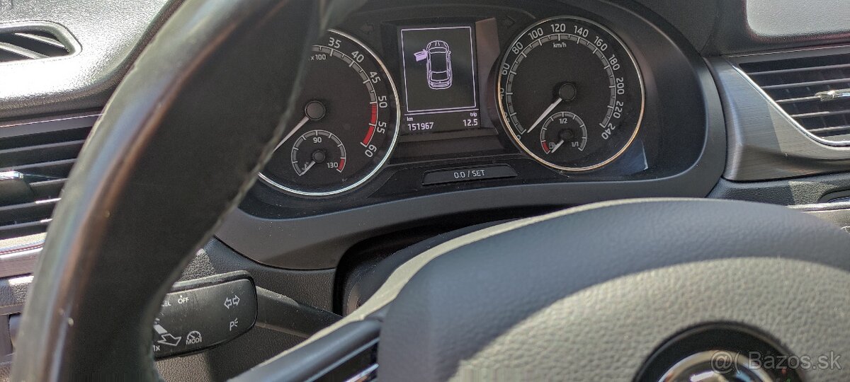 Predám škodu Rapid spaceback - 5