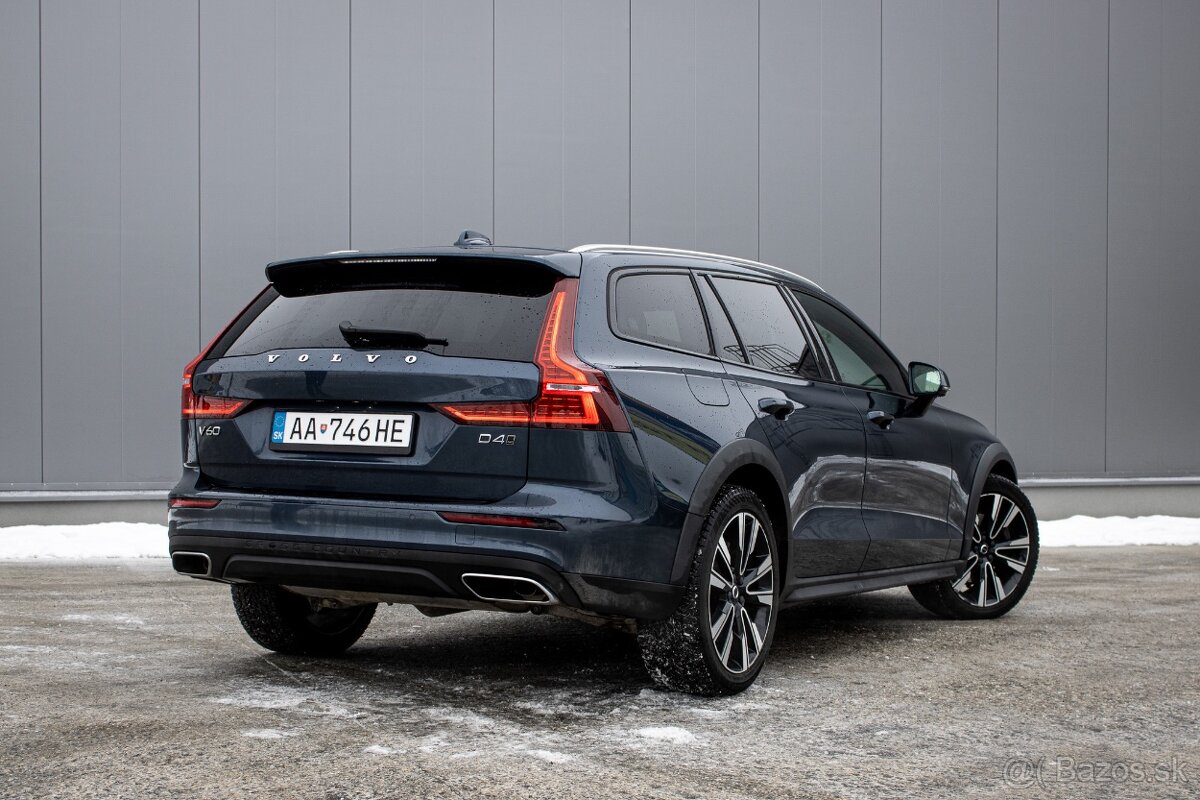 Volvo V60 Cross Country D4 AWD Pro AUTO. - 5