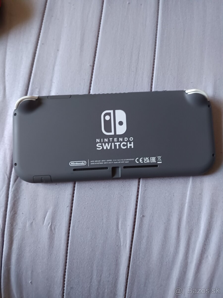 Nintendo Switch Lite - 5