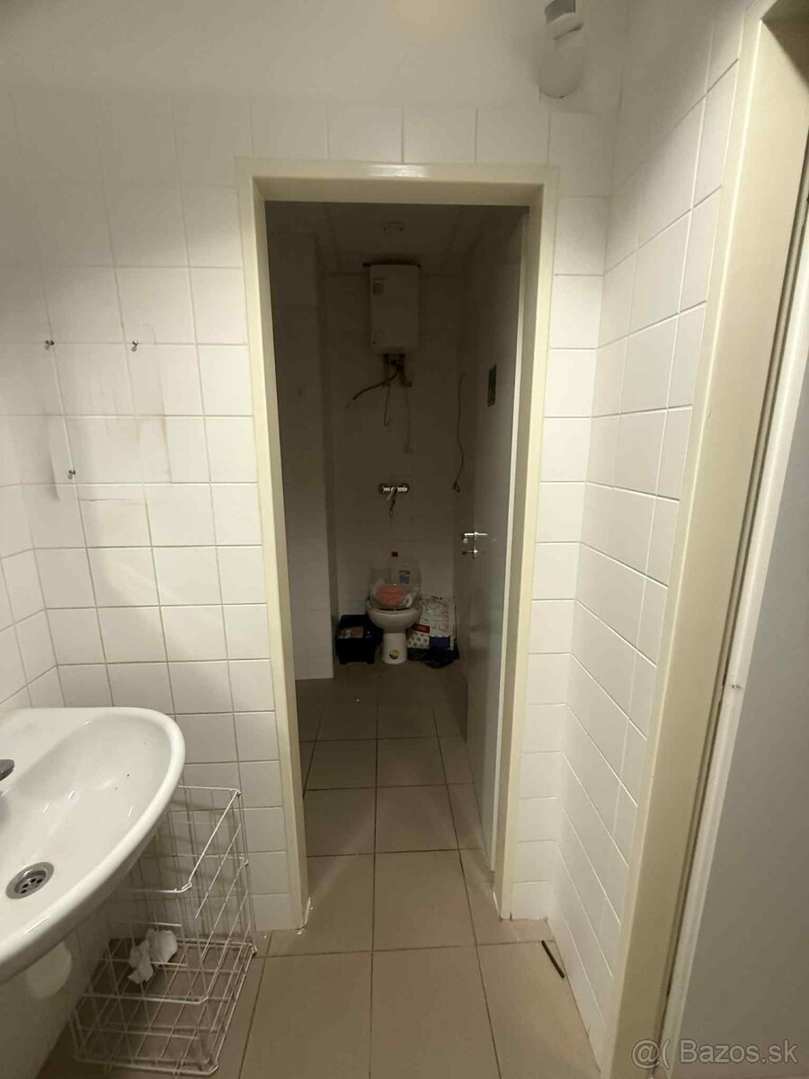 Reprezentatívne komerčné priestory - 5