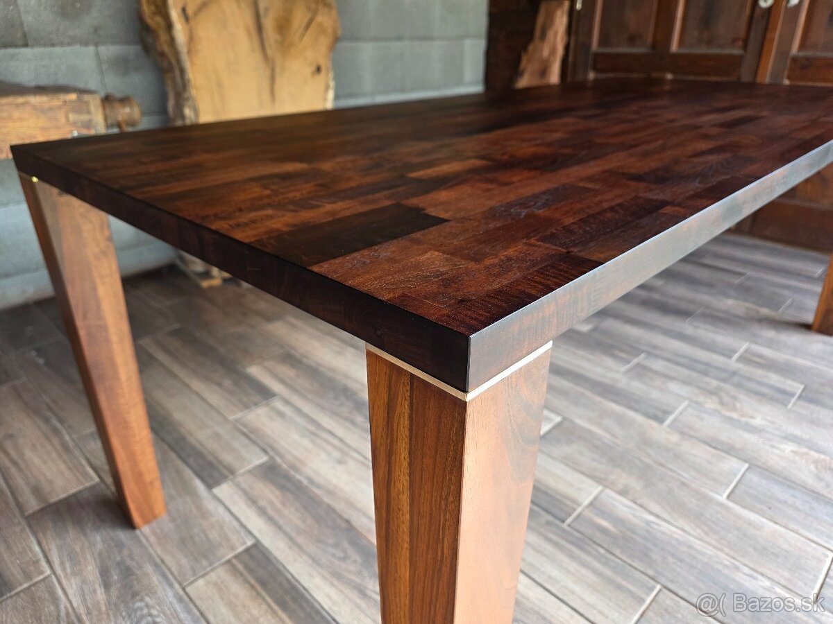 Jedalenský stôl - 5