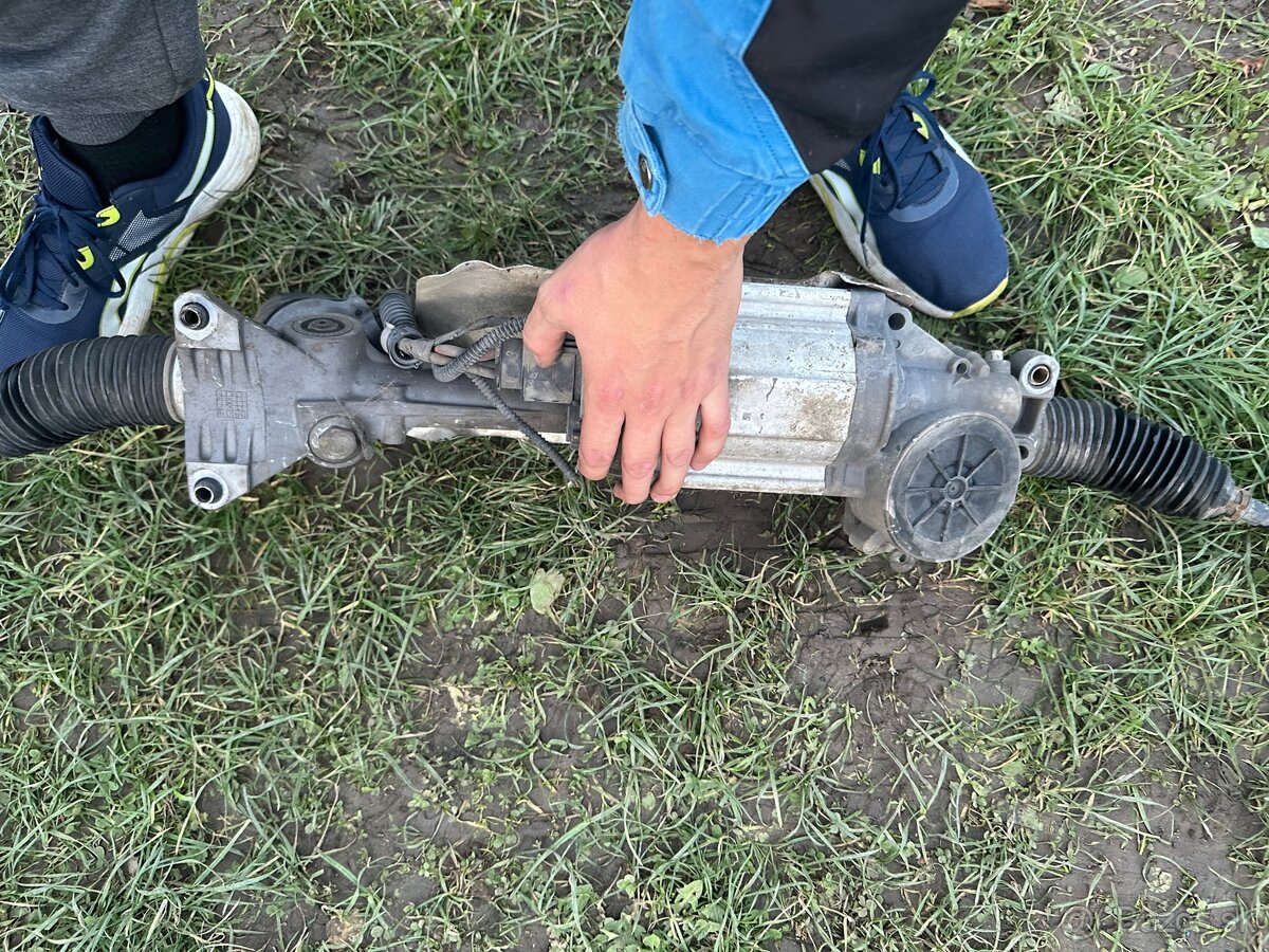 Predám funkčné servoriadenie octavia 2 facelift - 5