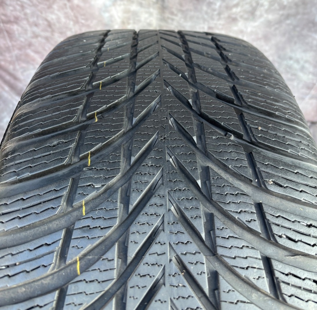 Zimní sada Volvo XC90 275/45R20 110V - 5