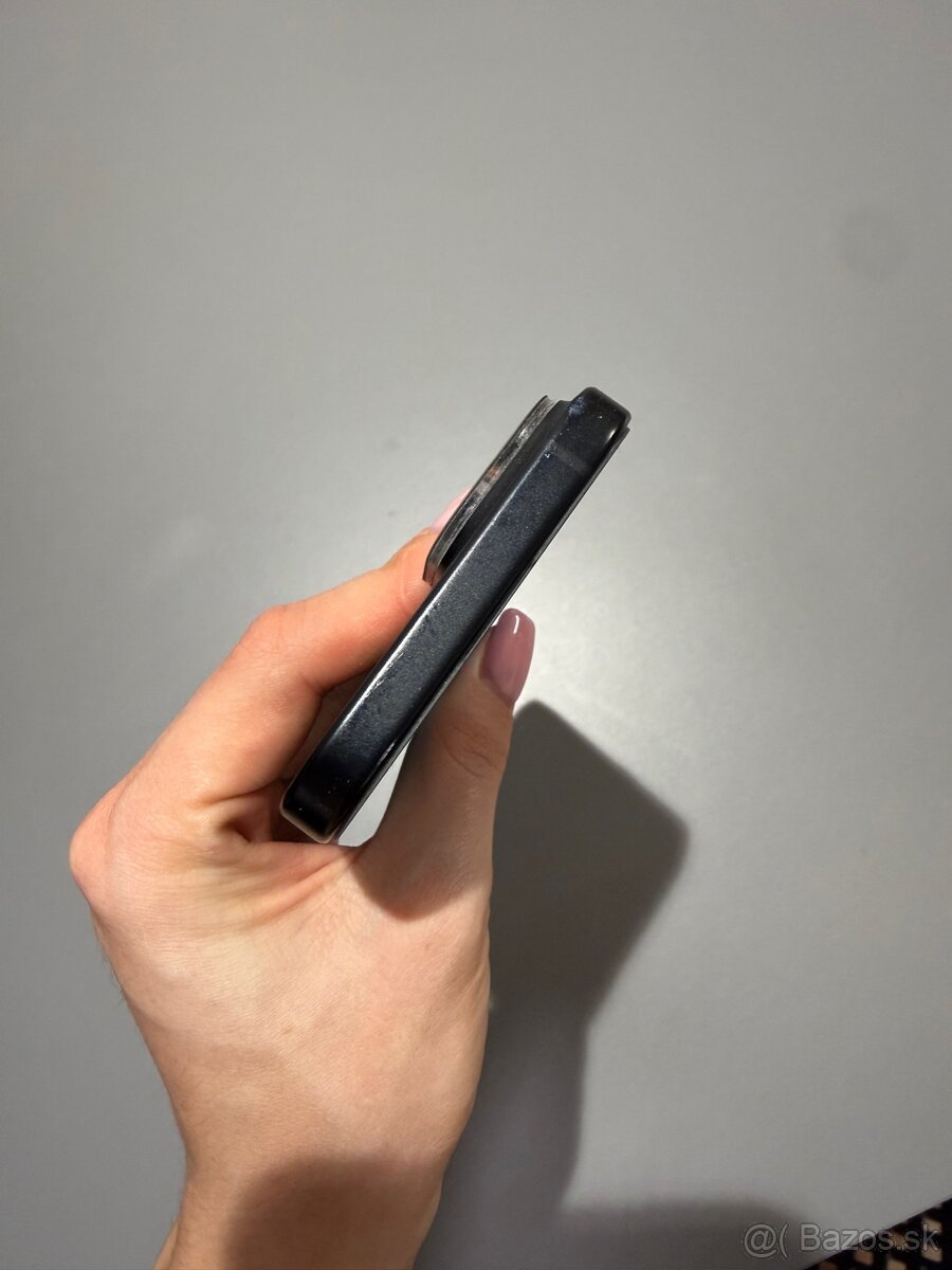 iPhone 15 - 5