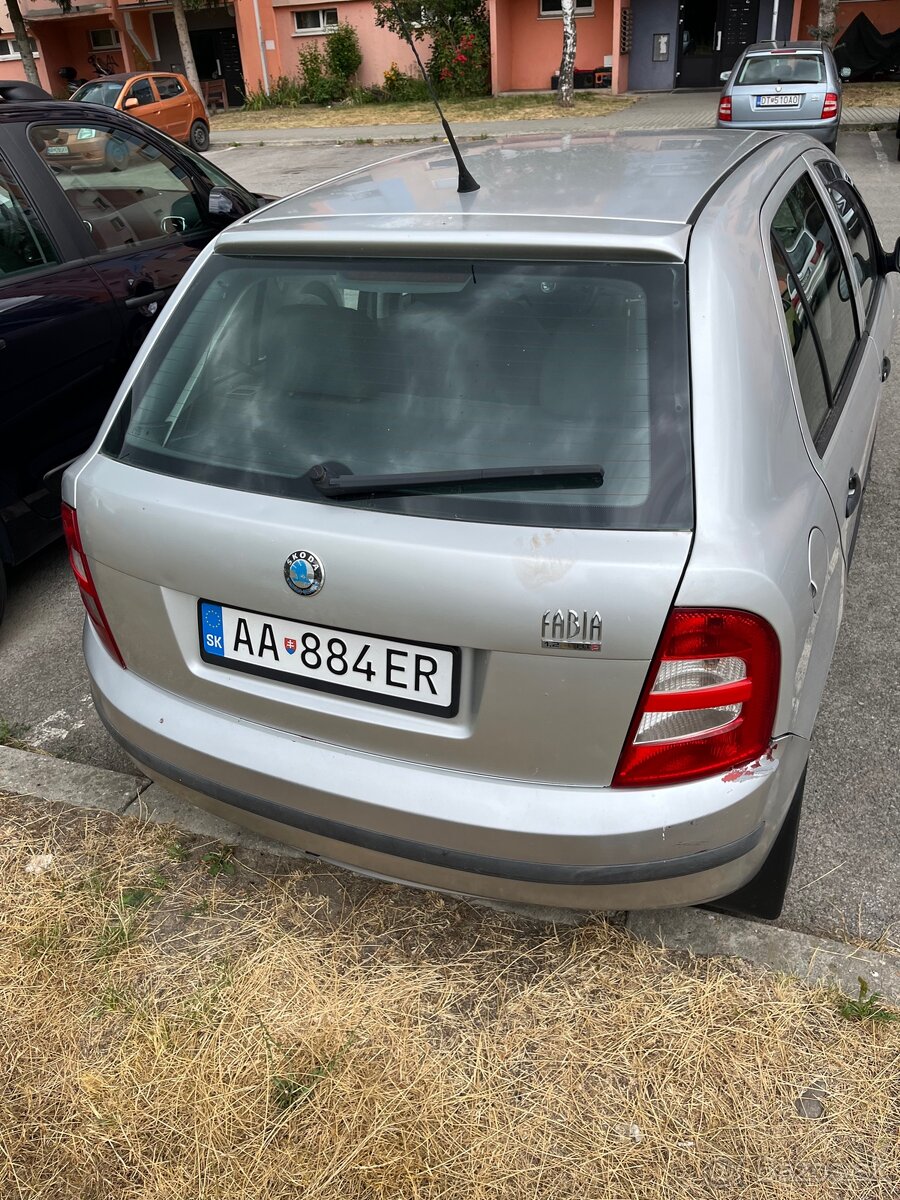 Škoda Fabia - 5