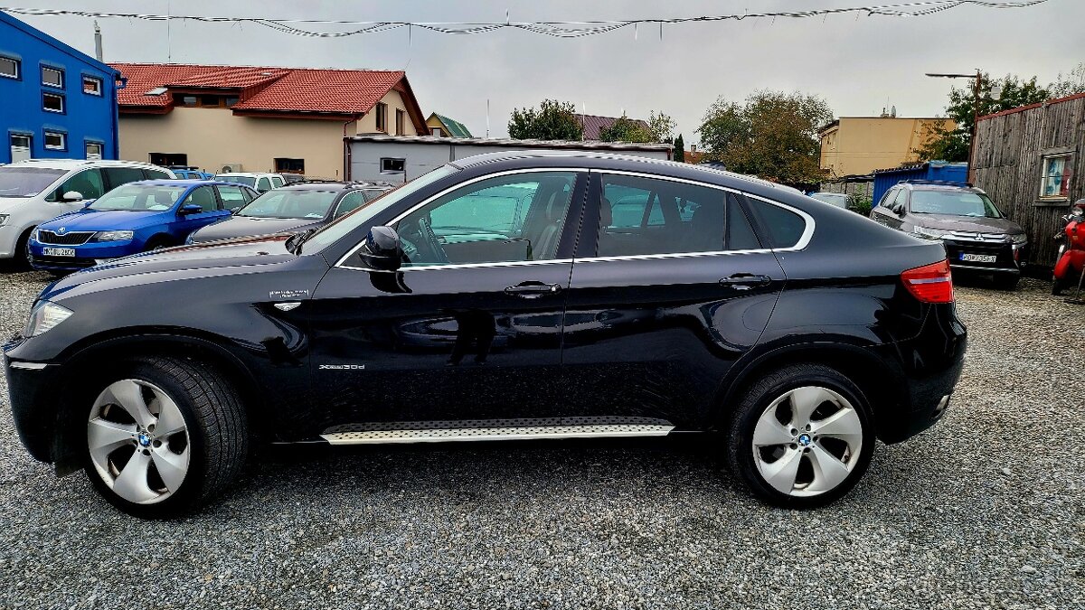 BMW X6 xDrive 30d ,155 kw ,A8 - 5