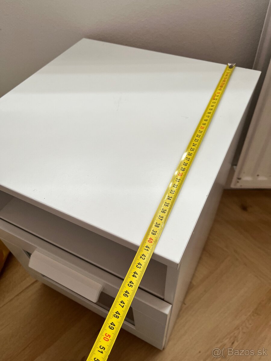 Nočný stolík IKEA - 5