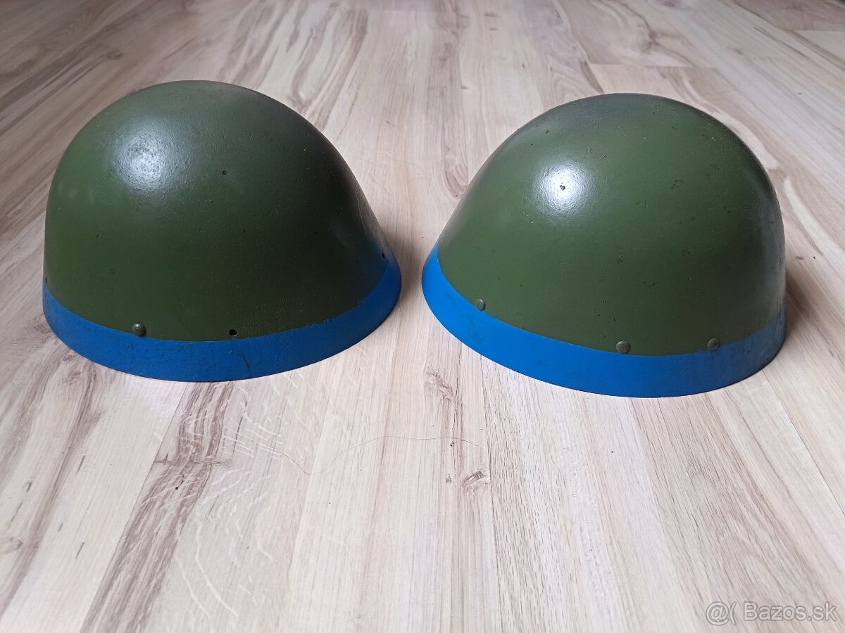 2 prilby vz. 32 - 5