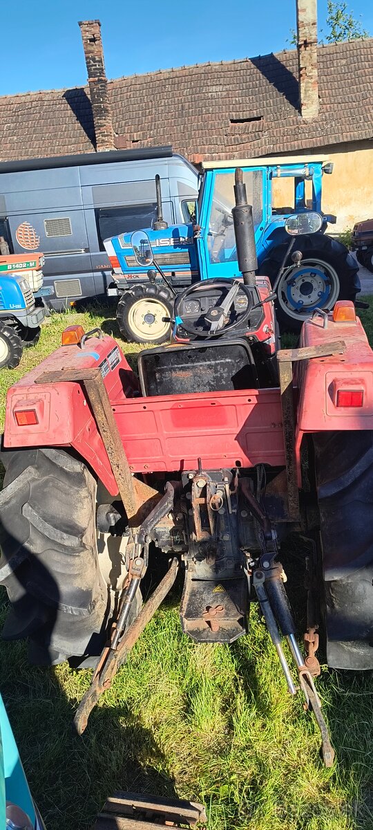 Mitsubishi MT 28 - 5