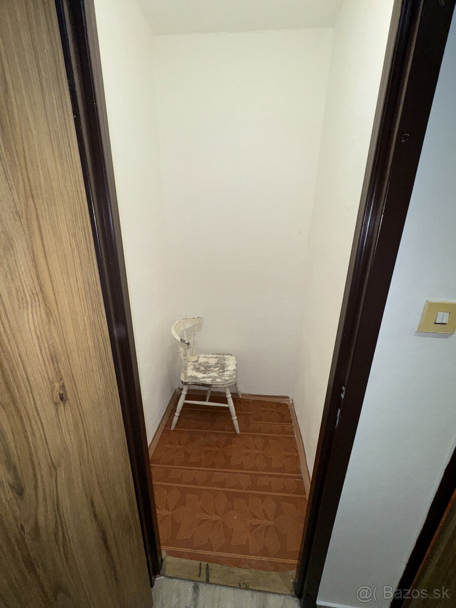 Na predaj 3-izbový byt po rekonštrukcii v atraktívnej lokal - 5