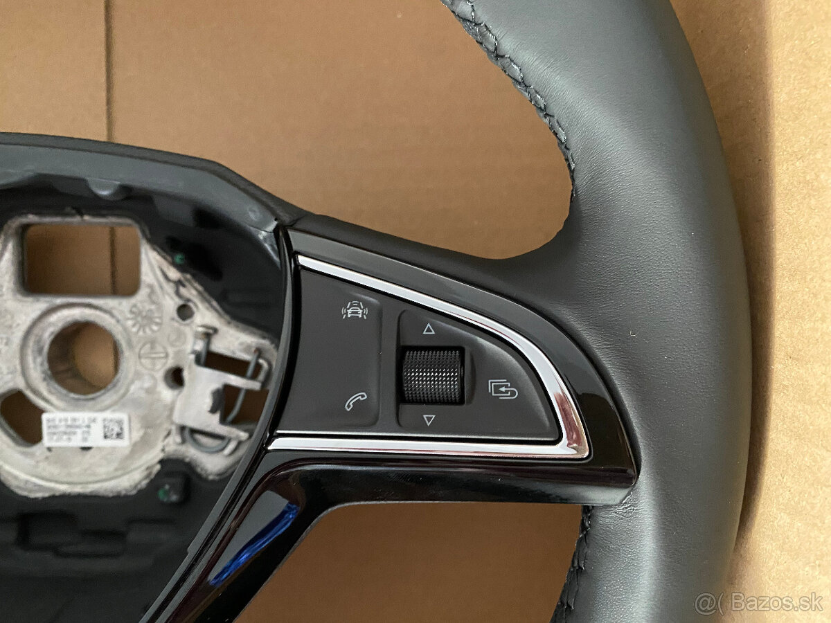 Nový originálny trojramenný MF volant Škoda - vyhrievaný - 5